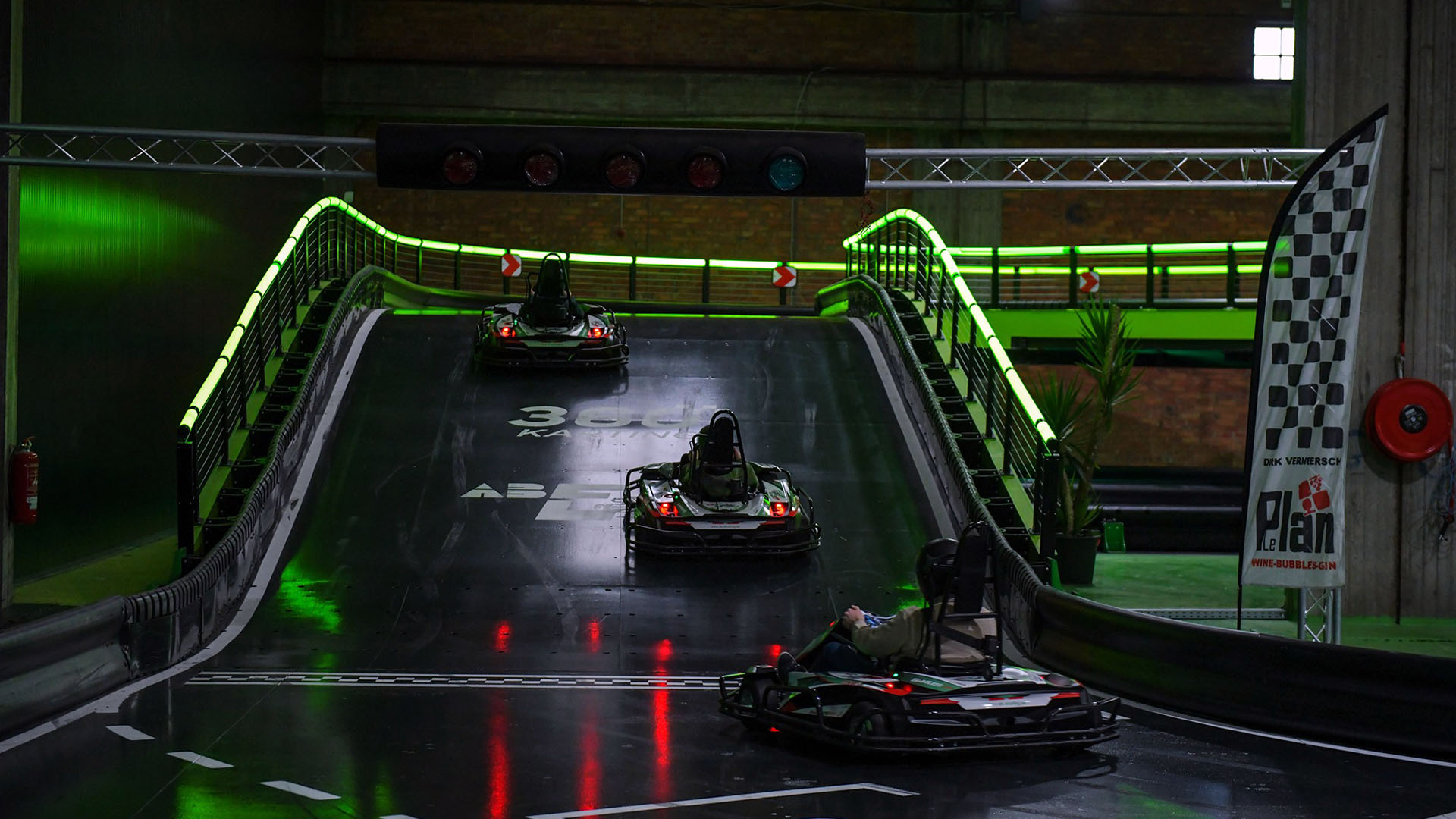 WELKOM BIJ ANTWERP AMUSEMENT CENTER VOOR BEDRIJVEN – Maatwerk voor uw zakelijke behoeften
