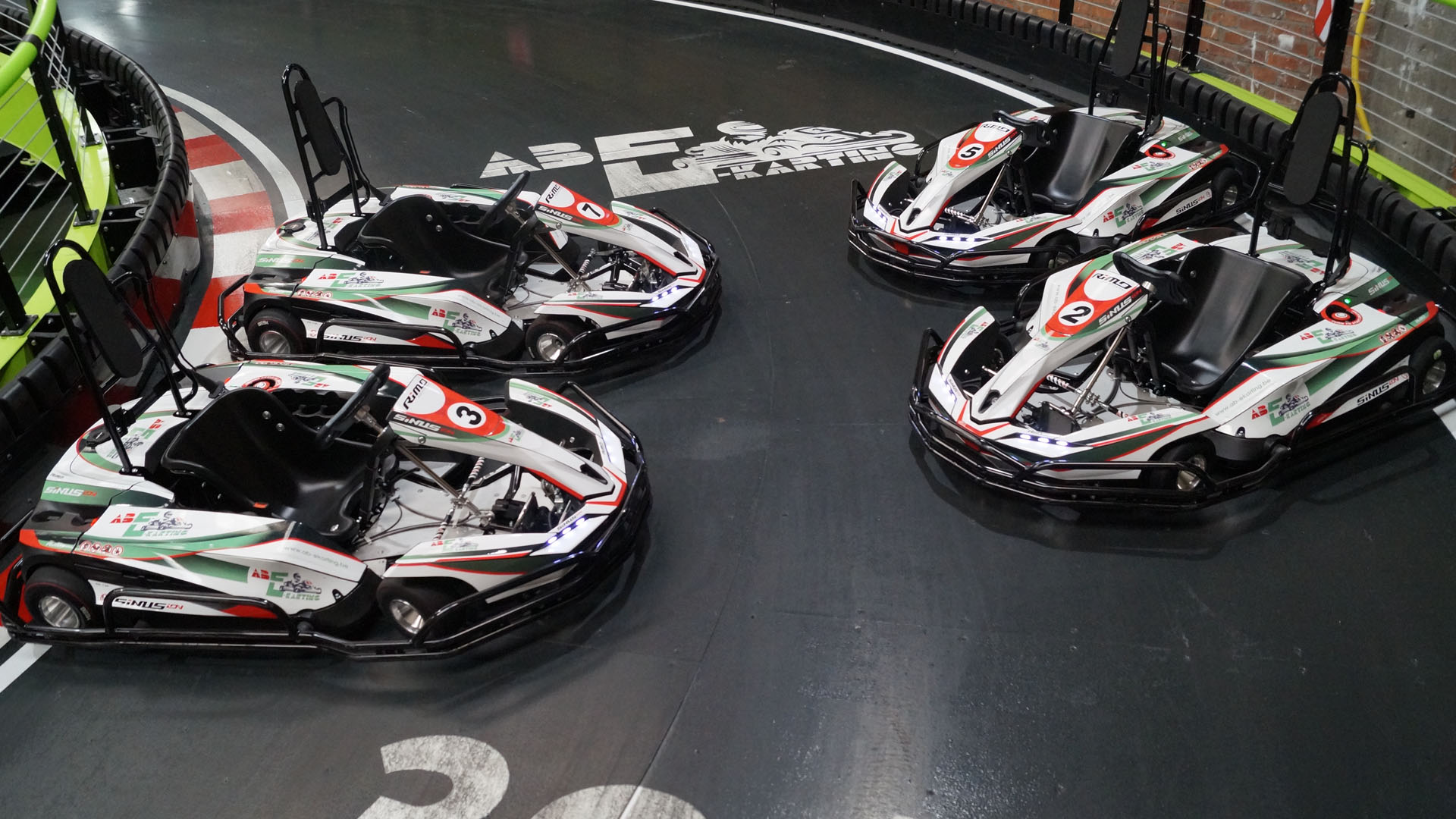 Sim racing Beveren – Van het circuit naar de tafel: Eten en drinken